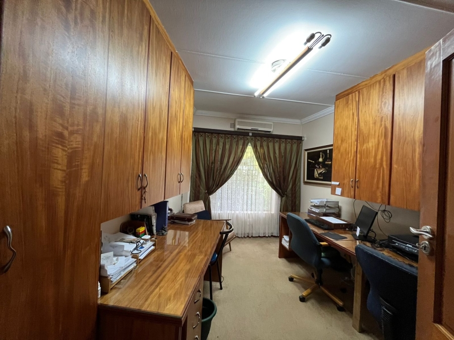 3 Bedroom Property for Sale in Protea Park North West